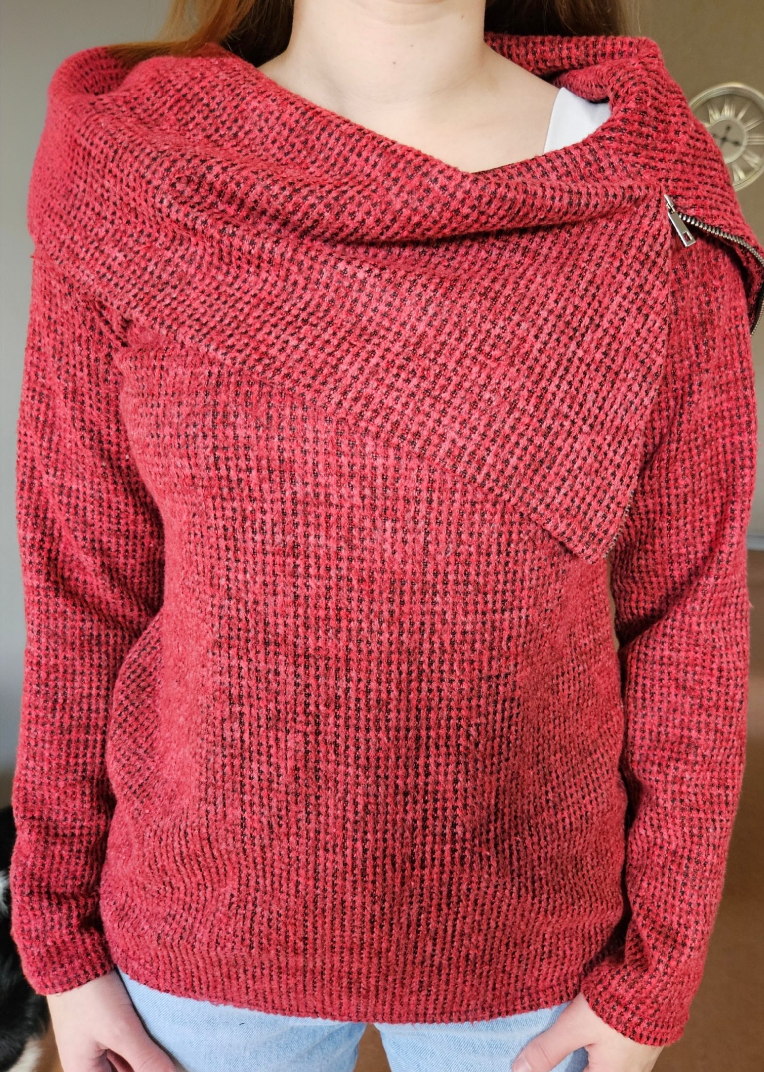 Pull FAS rouge
