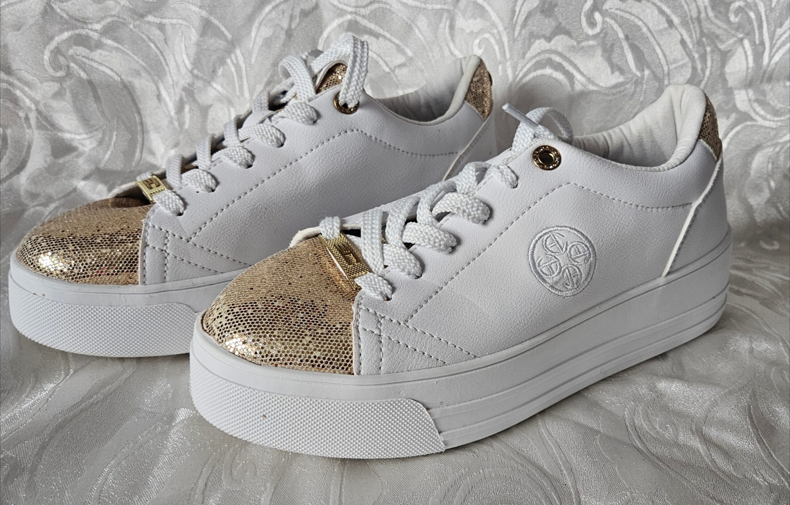 Baskets Enrico Coveri